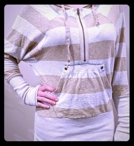 ✳️Free People half zip hoodie✳️